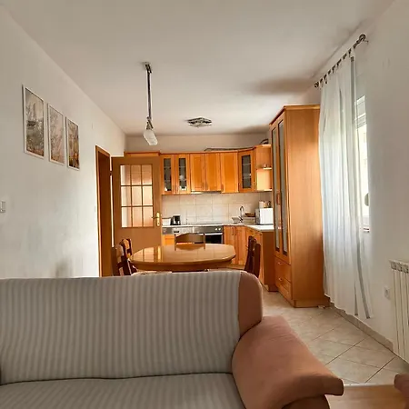 Apartment Vali 1 Trogir